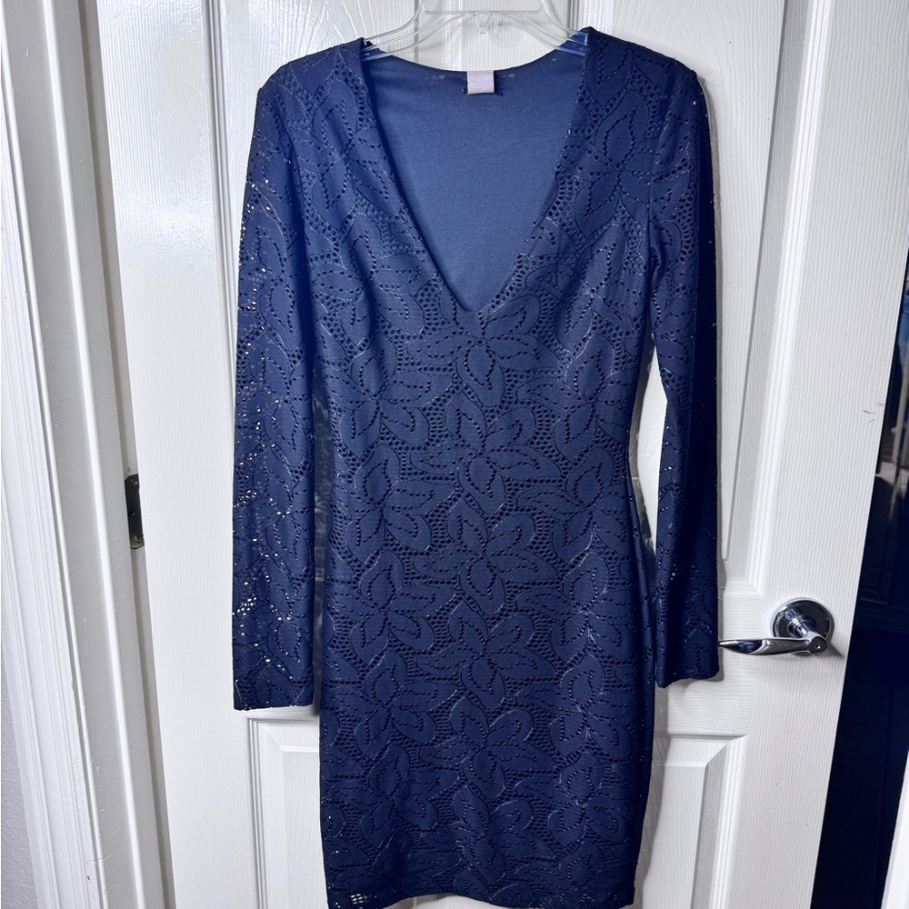 Black Bodycon Dress with Plunge Neckline and Long Sleeves - Picture 2 of 7